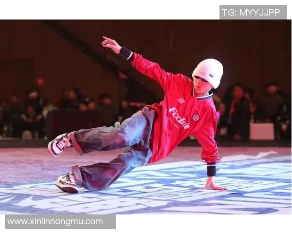 北京街舞队在世界滑板锦标赛中的节奏表现引发热议与赞赏