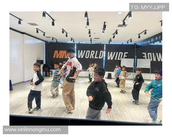 南京街舞队荣登全国街舞战术排行榜第五名引发热议